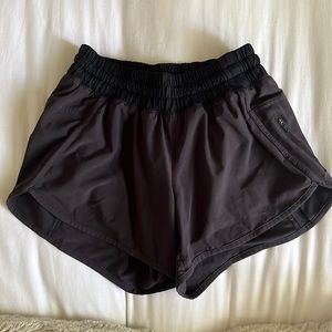 Lululemon Track That Short - Black Size 6